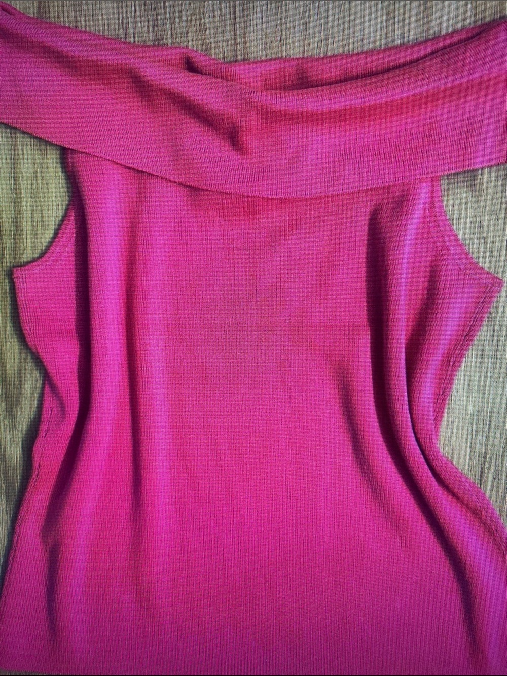 Off-Shoulder Pink Knit Top - Picture 2 of 2